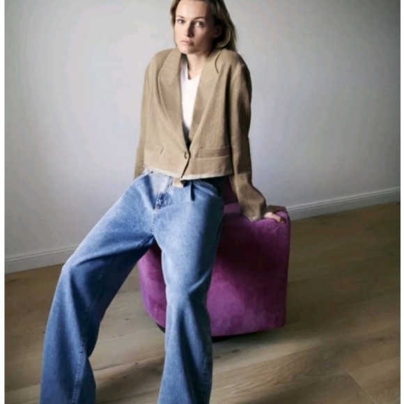 ZARA Limited Edition Contrast Cropped Blazer Size Large - Picture 13 of 13